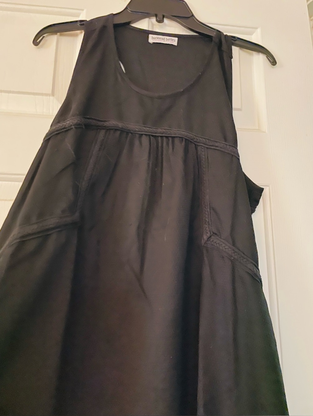 Women’s Black Sleeveless Top